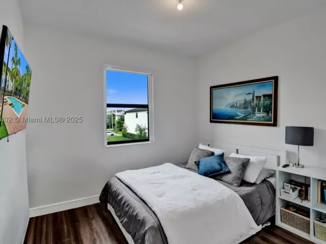 Продажа дома по адресу 136 SW 185th Way - фото 9062183