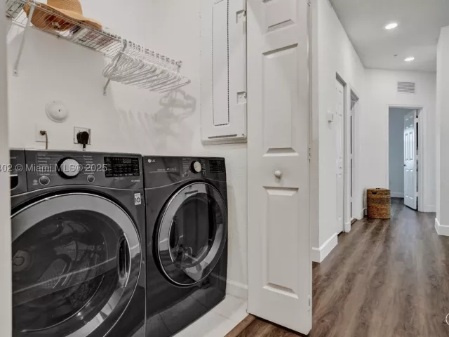 Продажа дома по адресу 136 SW 185th Way - фото 9062191