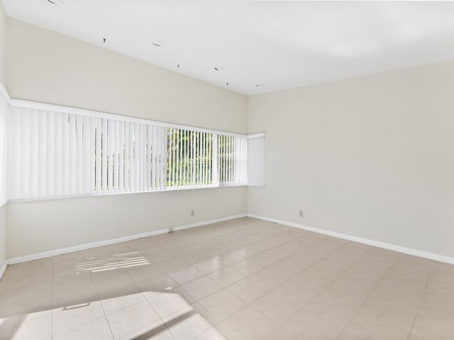 Продажа дома по адресу 1238 Funston Street - фото 6594397