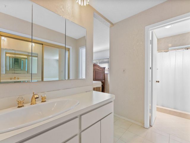 Продажа дома по адресу 1238 Funston Street - фото 6594398