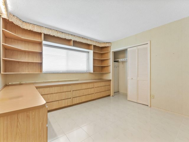 Продажа дома по адресу 1238 Funston Street - фото 6594400