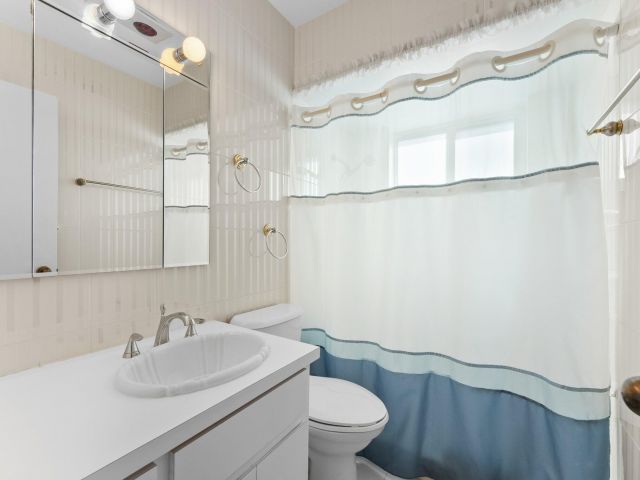 Продажа дома по адресу 1238 Funston Street - фото 6594402