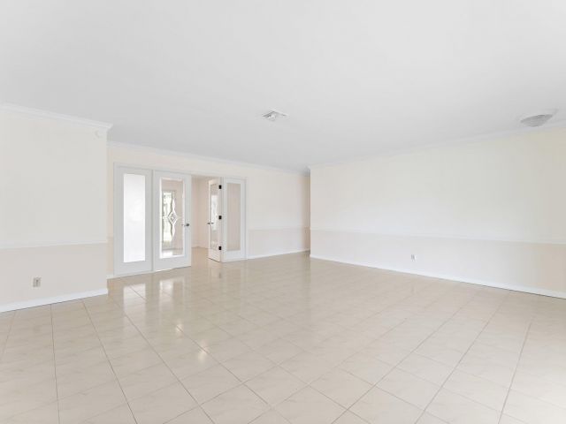 Продажа дома по адресу 1238 Funston Street - фото 6594409