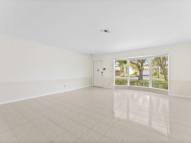 Продажа дома по адресу 1238 Funston Street - фото 6594410