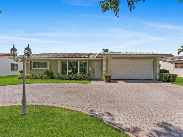 Продажа дома по адресу 1238 Funston Street - фото 6594411