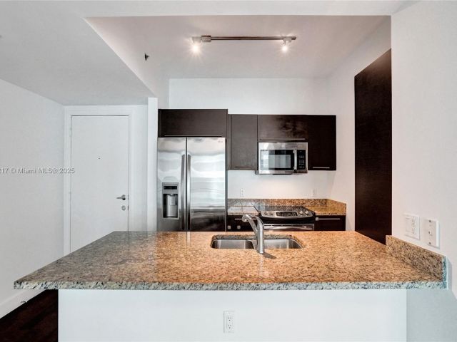 Продажа квартиры #1704 - фото 6600772