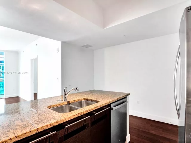 Продажа квартиры #1704 - фото 6600771