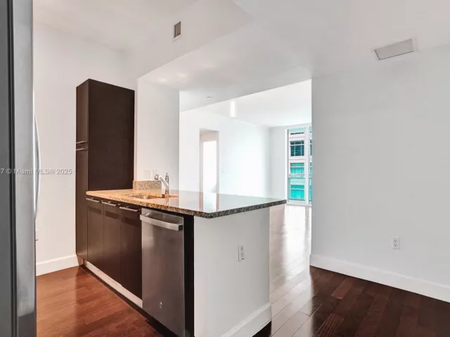 Продажа квартиры #1704 - фото 6600775