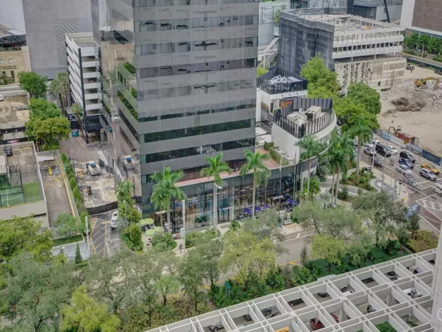 Продажа квартиры #1704 - фото 6600763