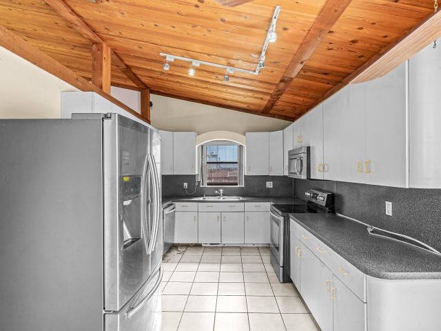 Продажа дома по адресу 77 NW 5th Avenue - фото 6593759