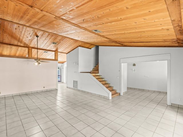 Продажа дома по адресу 77 NW 5th Avenue - фото 6593766