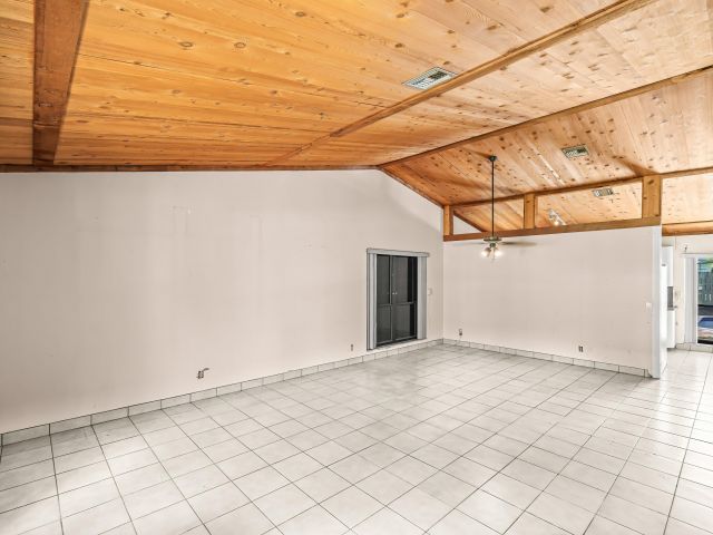 Продажа дома по адресу 77 NW 5th Avenue - фото 6593767