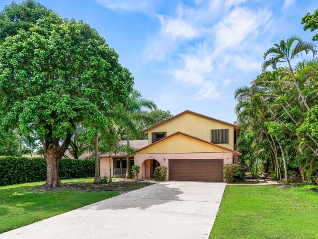 Продажа дома по адресу 77 NW 5th Avenue - фото 6593769