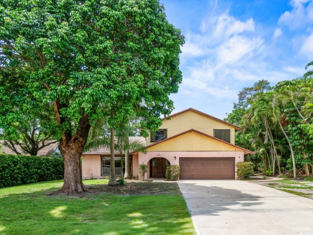 Продажа дома по адресу 77 NW 5th Avenue - фото 6593770