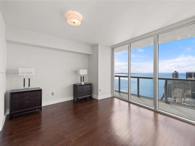 Квартира в аренду номер5003 - фото 6578269