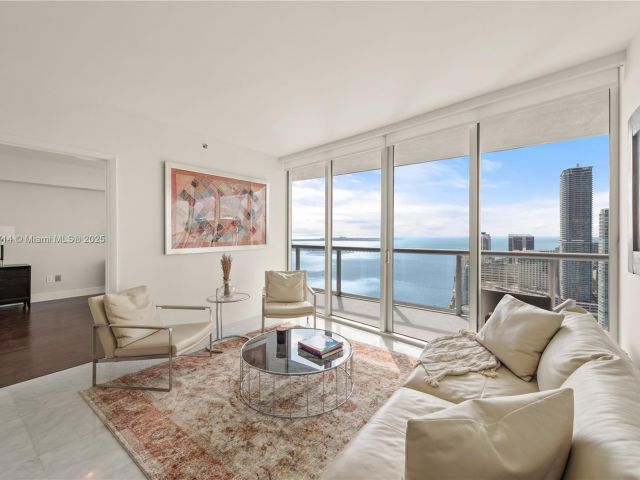 Квартира в аренду номер5003 - фото 6578276