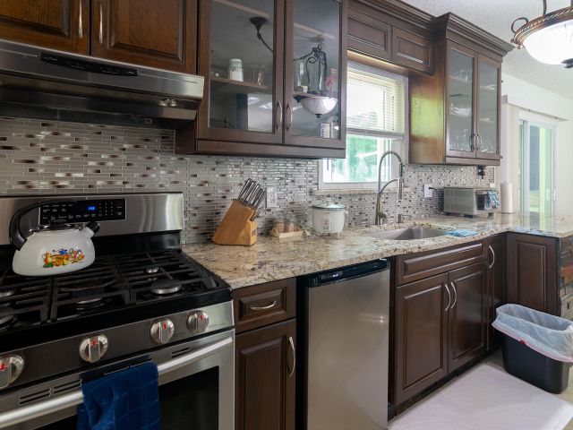 Продажа дома по адресу 13835 41st Lane N - фото 6627307