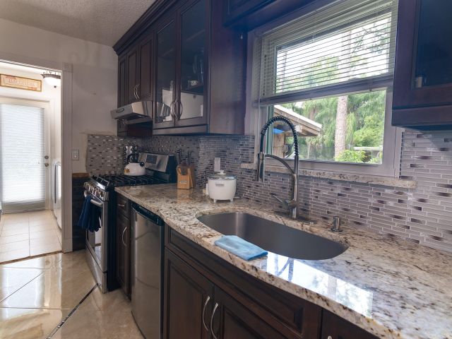 Продажа дома по адресу 13835 41st Lane N - фото 6627308