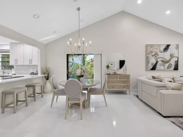 Продажа дома по адресу 21695 Arriba Real - фото 6570284