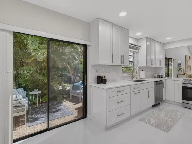 Продажа дома по адресу 21695 Arriba Real - фото 6570275