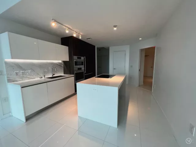 Продажа квартиры #1208 - фото 6571176