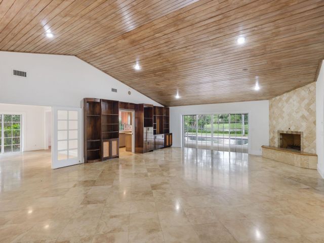 Продажа дома по адресу 2063 NW 19th Way - фото 6622785