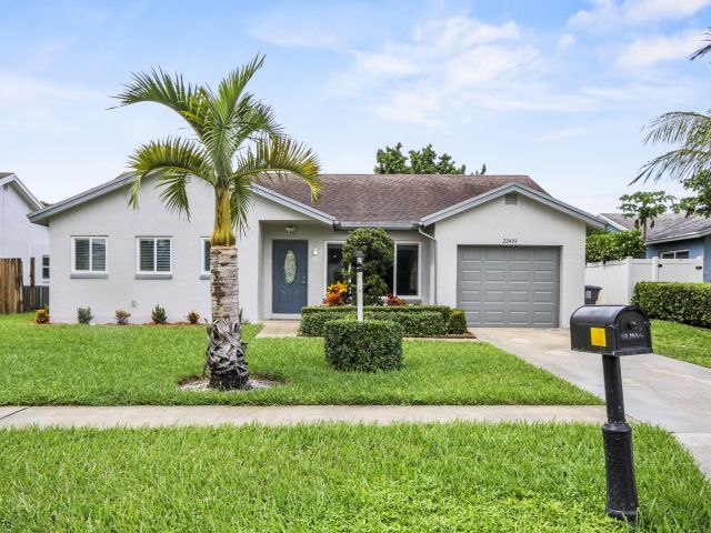 Дом в аренду по адресу 22493 SW 56th Avenue - фото 6593750