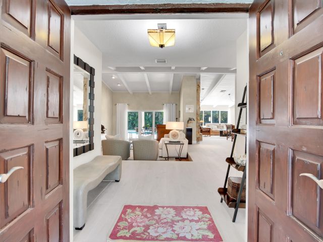 Продажа дома по адресу 2932 Banyan Boulevard Circle NW - фото 6706106