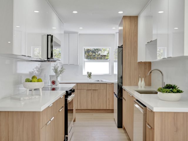 Продажа дома по адресу 530 Kingbird Circle - фото 6616915