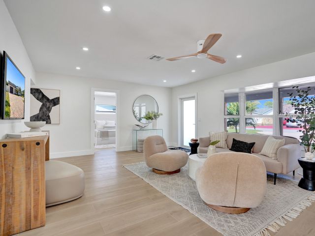 Продажа дома по адресу 530 Kingbird Circle - фото 6616921