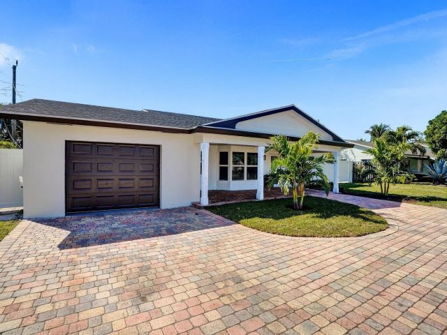 Продажа дома по адресу 530 Kingbird Circle - фото 6616926