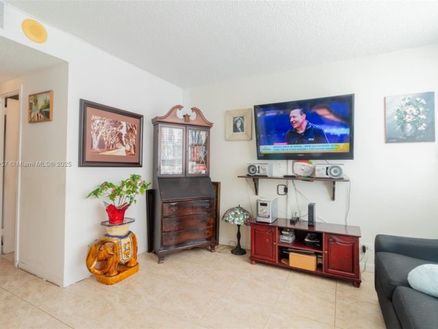 Продажа квартиры #808 - фото 7435479