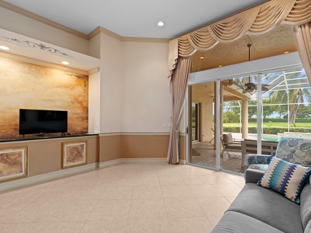 Продажа дома по адресу 21134 Falls Ridge Way - фото 6596665