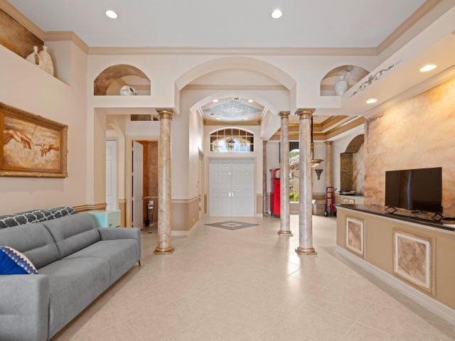 Продажа дома по адресу 21134 Falls Ridge Way - фото 6596666