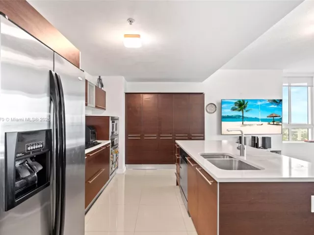 Продажа квартиры #4018 - фото 6616974