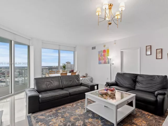 Продажа квартиры #4018 - фото 6616967