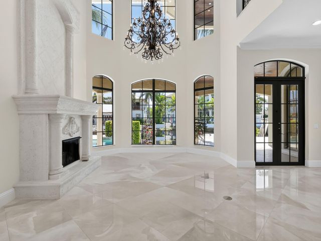 Продажа дома по адресу 838 NE 70th Street - фото 6599092