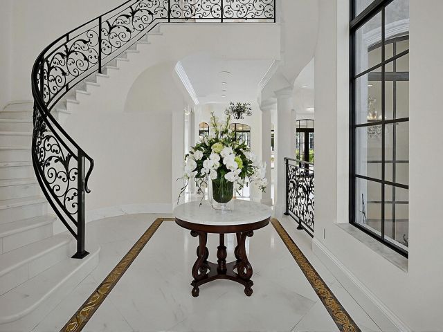 Продажа дома по адресу 838 NE 70th Street - фото 6599098