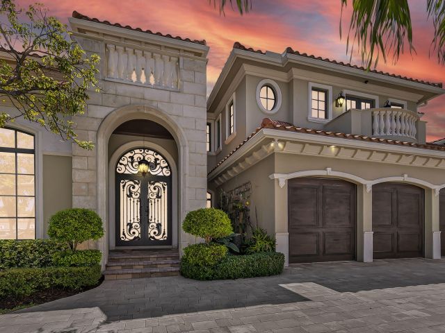 Продажа дома по адресу 838 NE 70th Street - фото 6599102