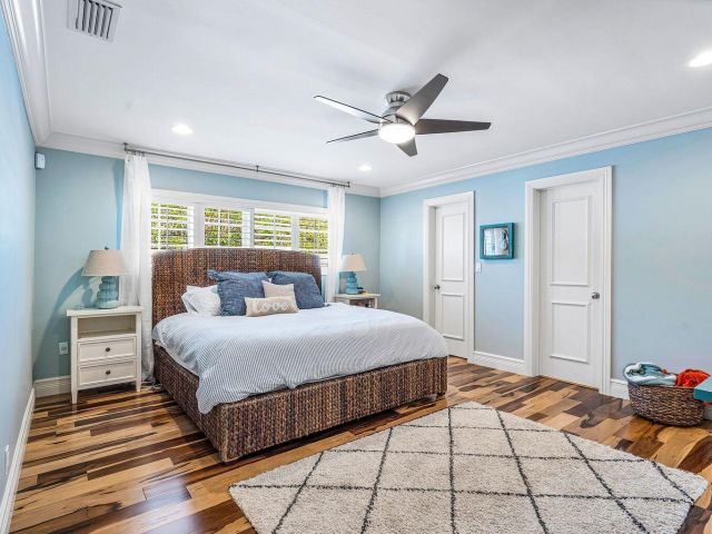 Дом в аренду по адресу 899 Barcelona Drive - фото 6593646