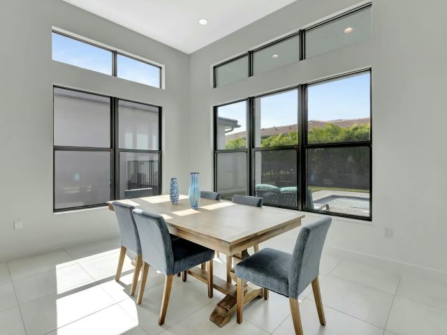 Продажа дома по адресу 8522 Ganton Drive - фото 6644641