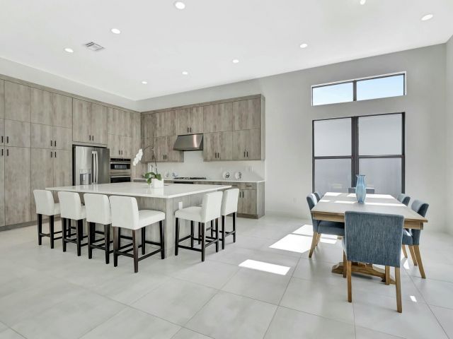 Продажа дома по адресу 8522 Ganton Drive - фото 6644642