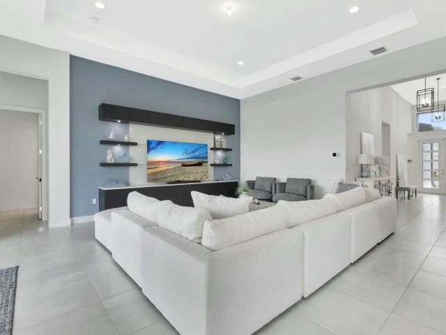 Продажа дома по адресу 8522 Ganton Drive - фото 6644648