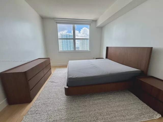 Квартира в аренду номер3817 - фото 6849566