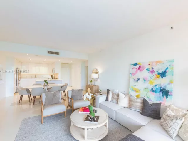 Продажа квартиры #227 - фото 6574414