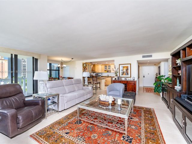 Продажа квартиры #E501 - фото 6605971