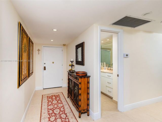 Продажа квартиры #E501 - фото 6605974