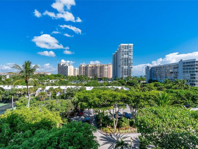 Продажа квартиры #E501 - фото 6605977