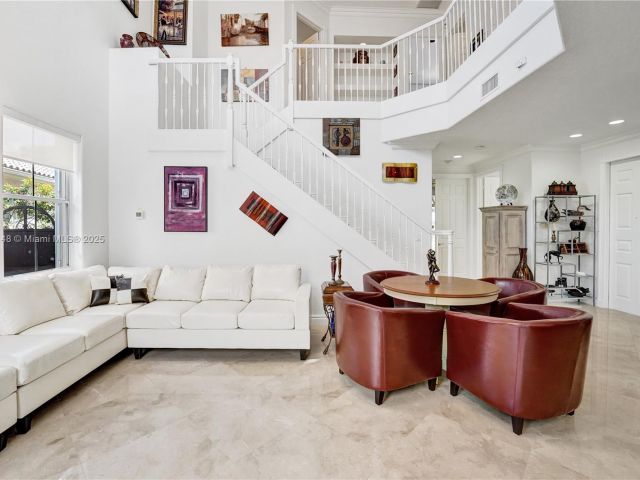 Дом в аренду по адресу 1468 Mariner Way - фото 6594420