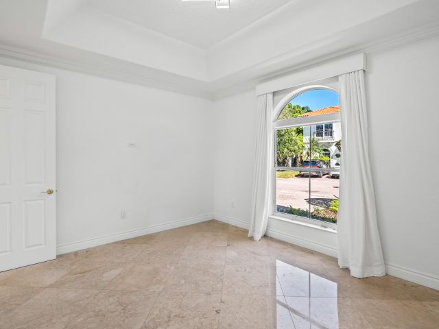 Дом в аренду по адресу 1468 Mariner Way - фото 6737248